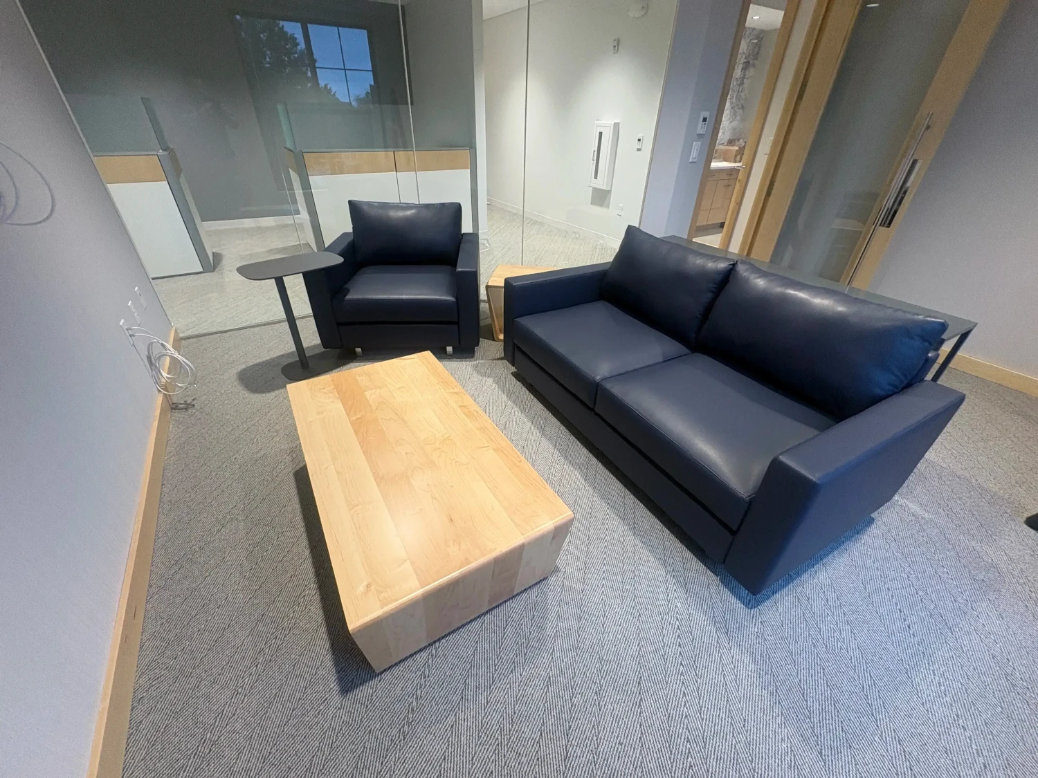 Lounge, Cafe & Outdoor Seating