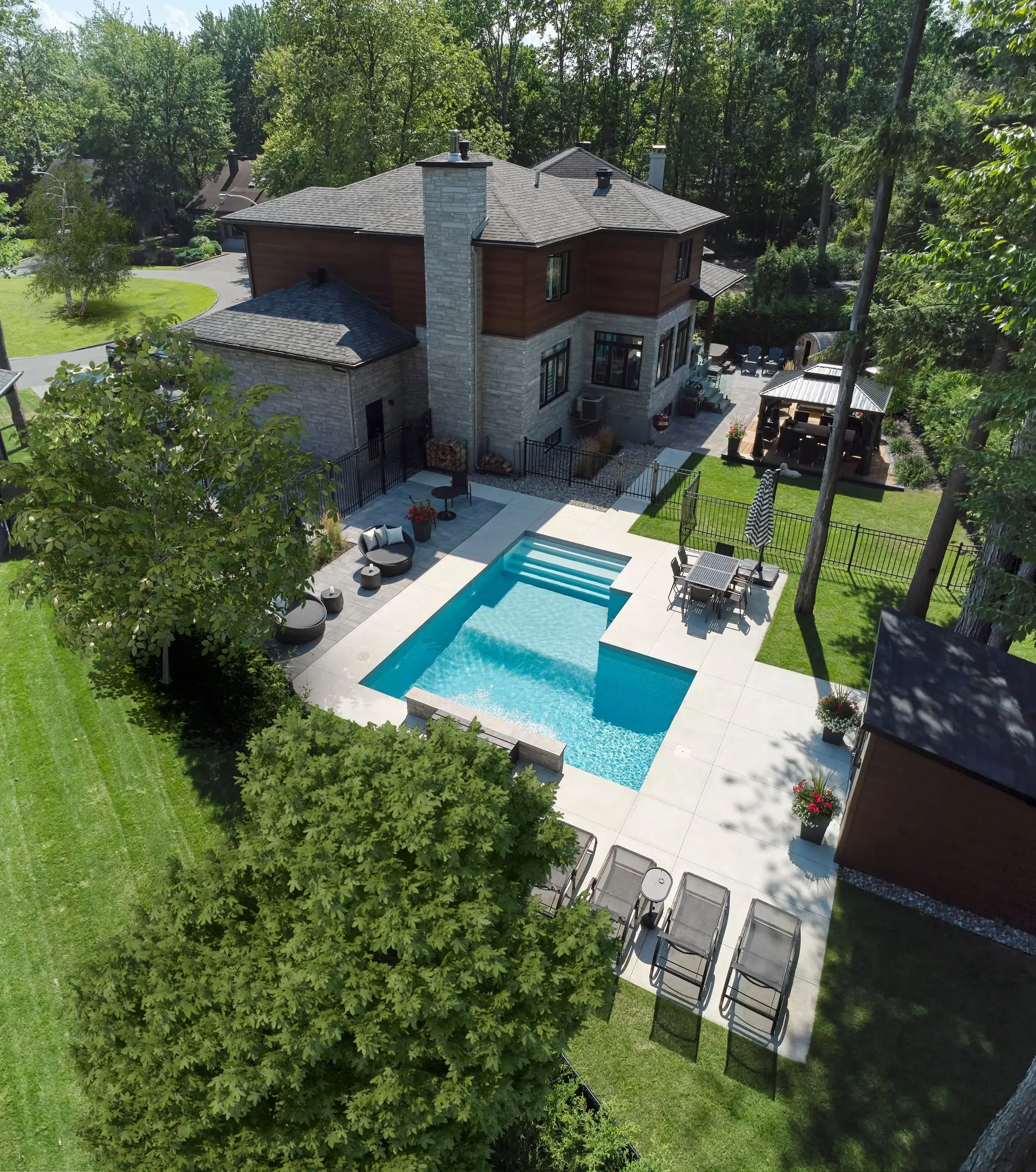 Pool 2