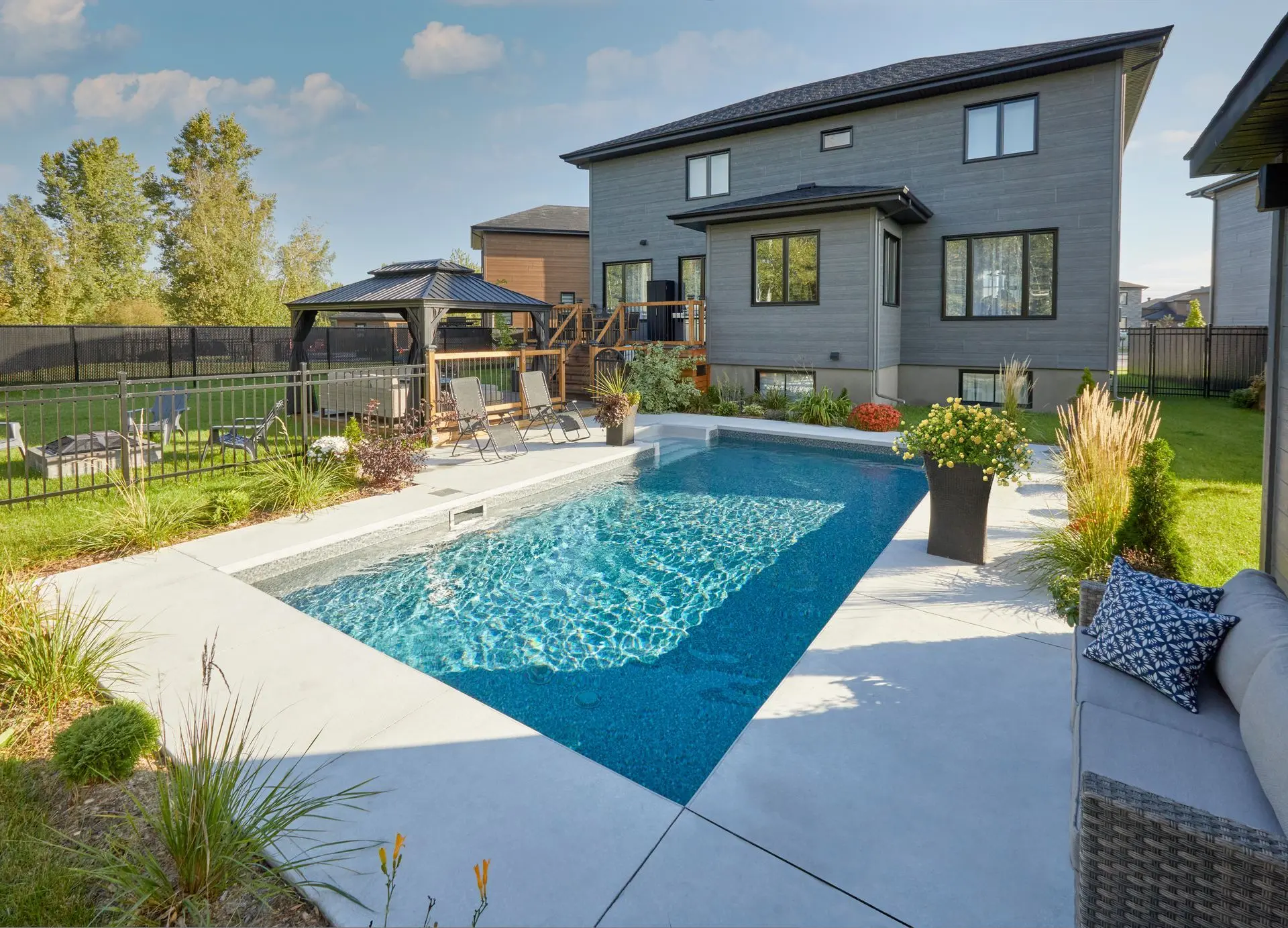 Pool 9
