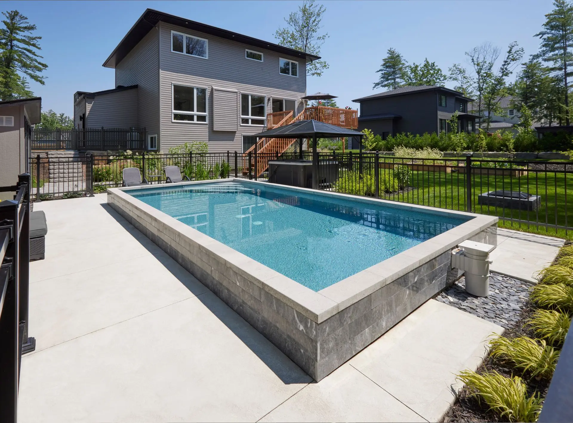Pool 9